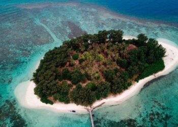 Wisata Karimunjawa: Eksplorasi Keindahan Alam dan Surga Bahari Indonesia